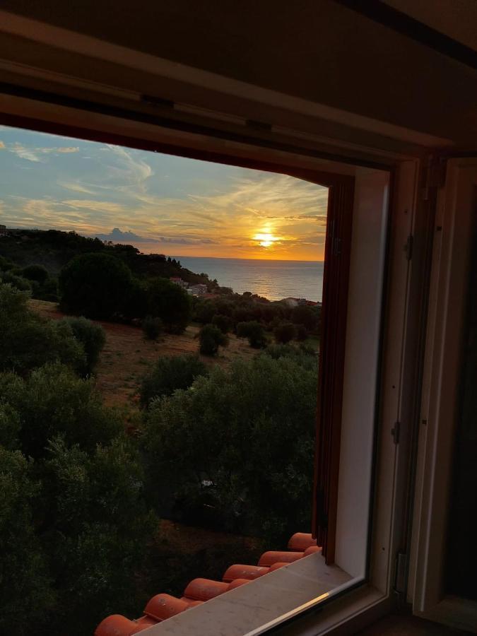 Alojamento de Acomodação e Pequeno-almoço La Marinella *